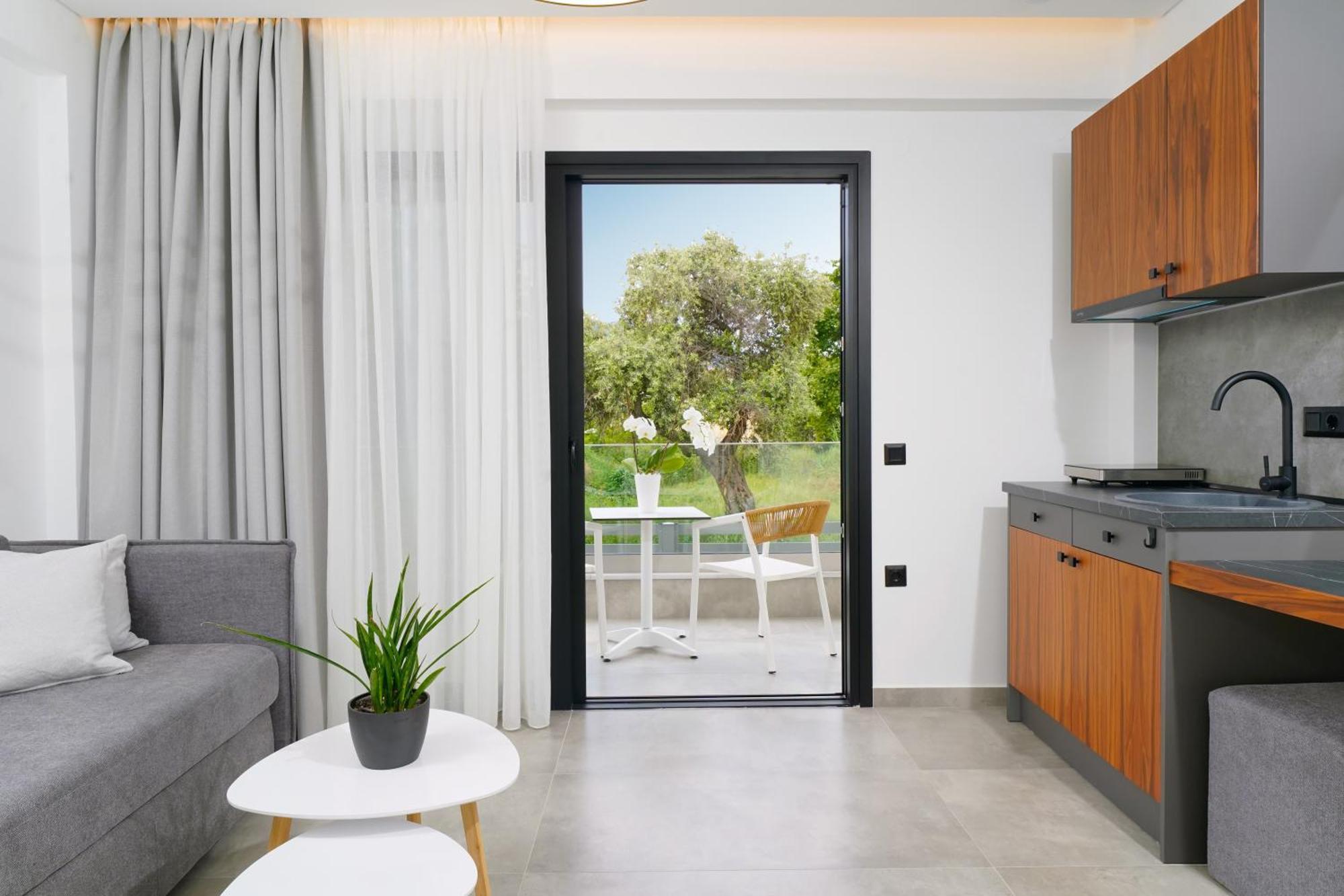 Nuevo Suites Ліменас Екстер'єр фото